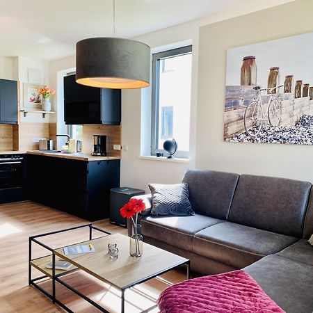 Ferienwohnung Auszeit In Den Parkvillen Carlota Und Candela Baabe Exterior photo